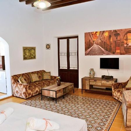 Meandros Suite In Old Town Rhodes City Екстер'єр фото