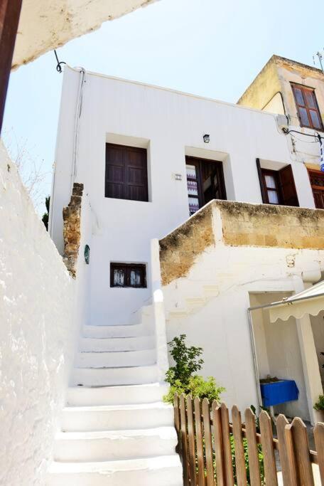 Meandros Suite In Old Town Rhodes City Екстер'єр фото