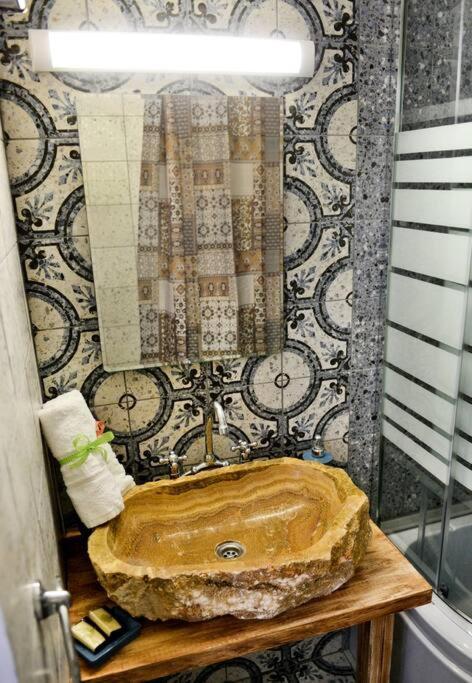 Meandros Suite In Old Town Rhodes City Екстер'єр фото